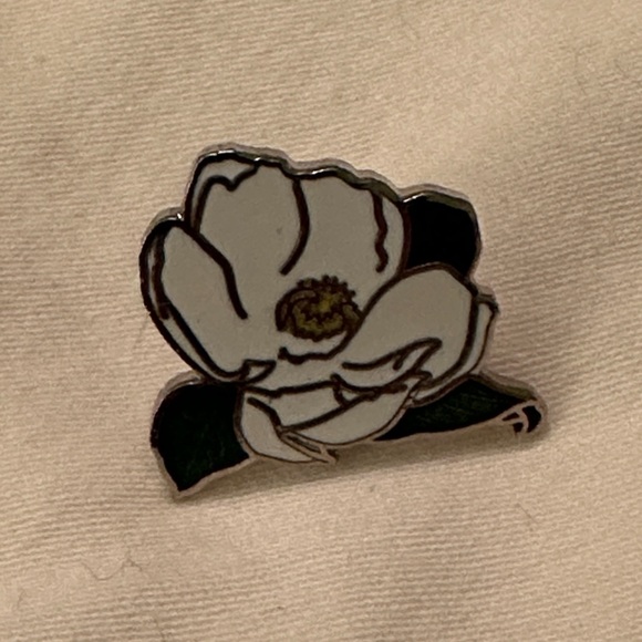 Jewelry - Magnolia Enamel Pin